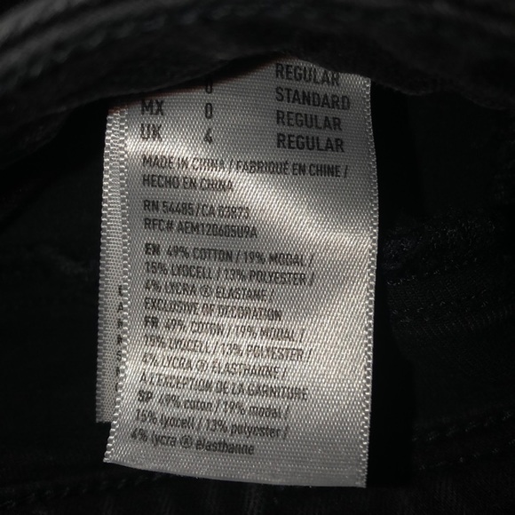 Black American Eagle Ripped Jeans - Picture 7 of 7